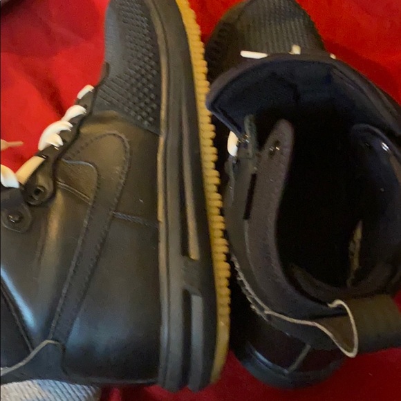 Shoes - Picture 3 of 3